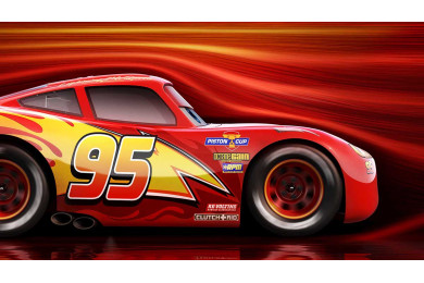 Молния Маквин мчится очень быстро вид сбоку Молния Маквин мчится очень быстро вид сбоку