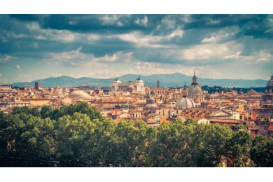 Городской пейзаж старого Рима в солнечный день Городской пейзаж старого Рима в солнечный день