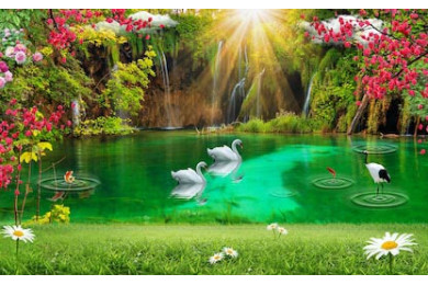 Горное озеро с животными в лучах солнца Горное озеро с животными в лучах солнца