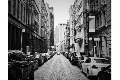 Улицы Сохо с магазинами и художественными галереями Улицы Сохо с магазинами и художественными галереями