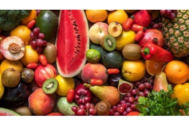 Ассорти из свежих фруктов и овощей