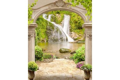 Античная арка с каменной дорожкой к водопаду