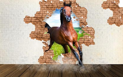 Лошадь вбегает в комнату сквозь разрушенную стену
