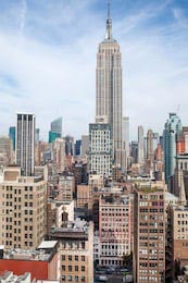 Панорама Манхэттена в центре города с небоскребами