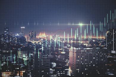 Зеленые графики на фоне ночного города-мегаполиса
