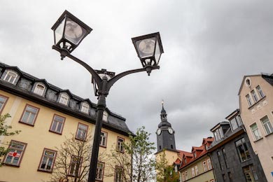 Уличный фонарь возле Stadtkirche St. Jakobus