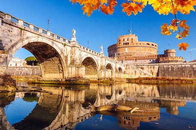 Замок Святого Ангела и мост через реку Тибр в Риме