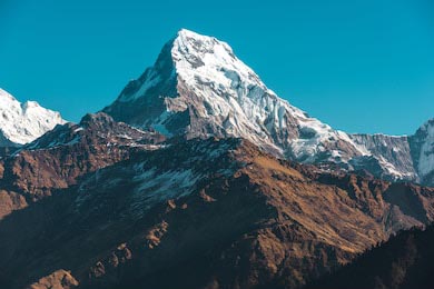 Гималайские заснеженные горы Непала