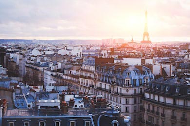 Традиционная архитектура, здания и улицы Парижа