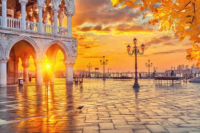 Пьяцца Сан Марко на восходе солнца, Венеция, Италия