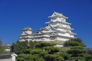 Белоснежный замок Химэдзи-дзё в Японии