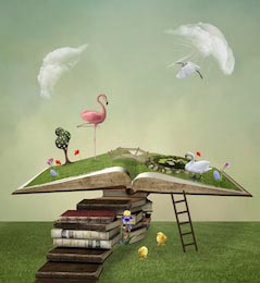 Лесенка книг к открытой книге с фламинго и лебедем