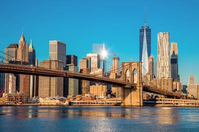 Горизонт Нью-Йорка - Бруклинский мост и Манхэттен