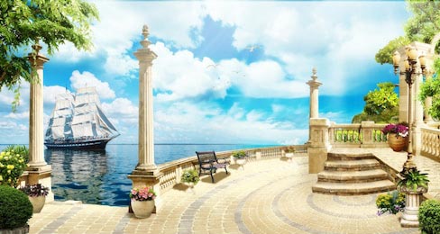Солнечная набережная с колонами и видом на море
