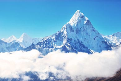 Самая высокая гора в мире горный пик Эвереста