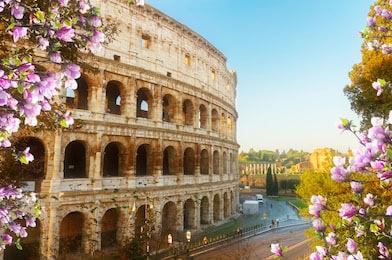 Крупным планом вид здания Колизея в Риме