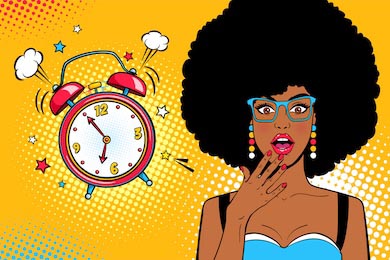 Афро-американская женщина и звенящий будильник