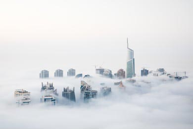 Самые высокие небоскребы в мире, утопающие в тумане